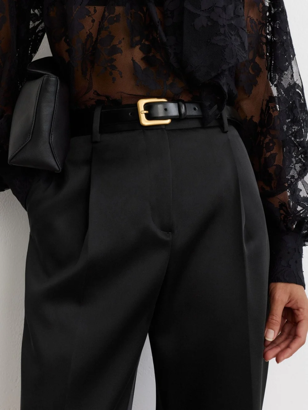 Reiss Black Ellen Petite Satin Single-pleated Trousers, view 3