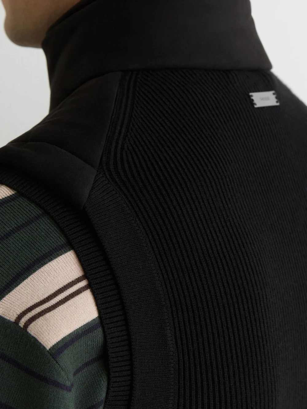 Reiss Black Funnel-neck Quilted Gilet, view 4