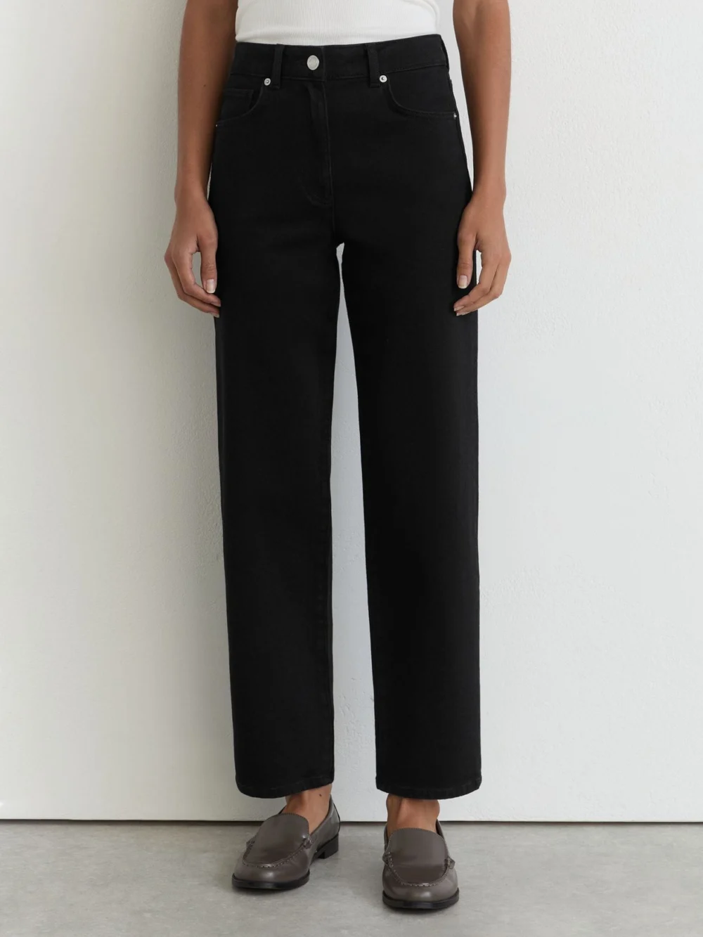Reiss Black Mid-rise Straight-leg Jeans, view 3