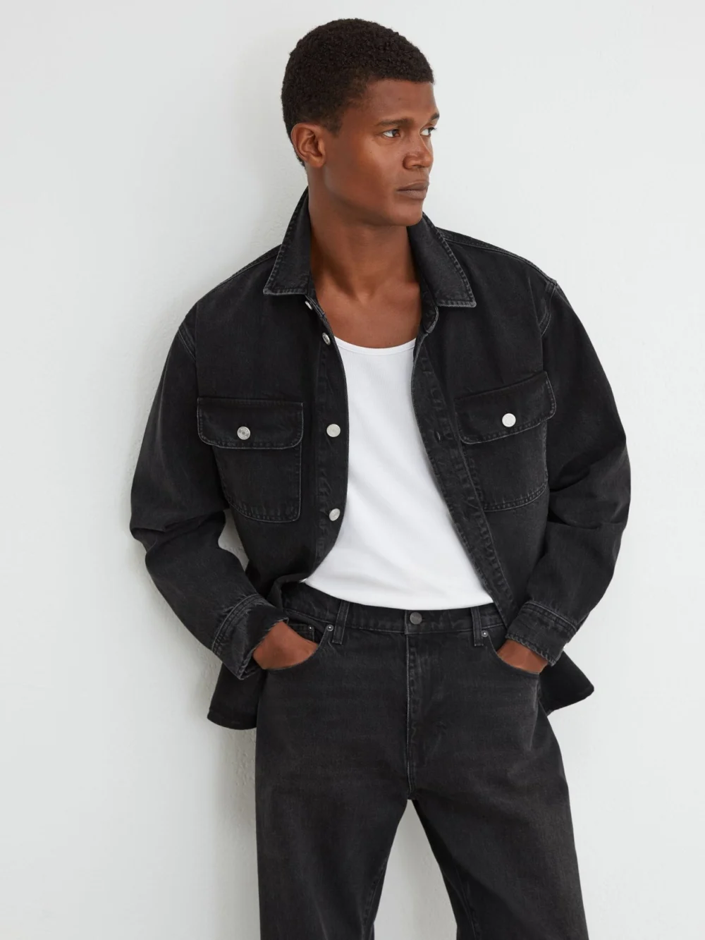 Reiss Black Relaxed Straight-leg Jeans, view 4