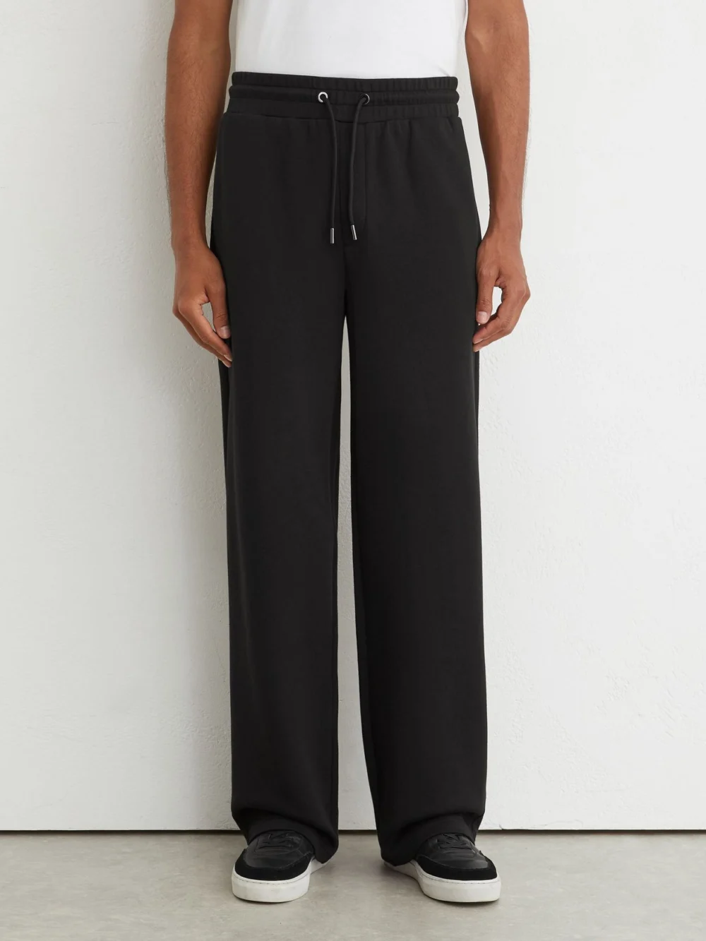 Reiss Black Sueded Interlock Jersey Relaxed-fit Joggers, view 4