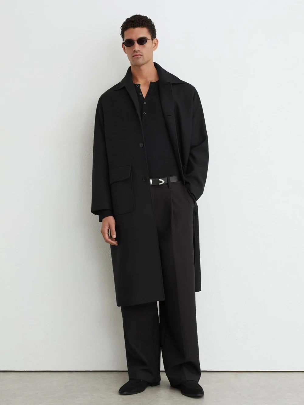 Reiss Black Wool-blend Twill Single-breasted Overcoat, view 4