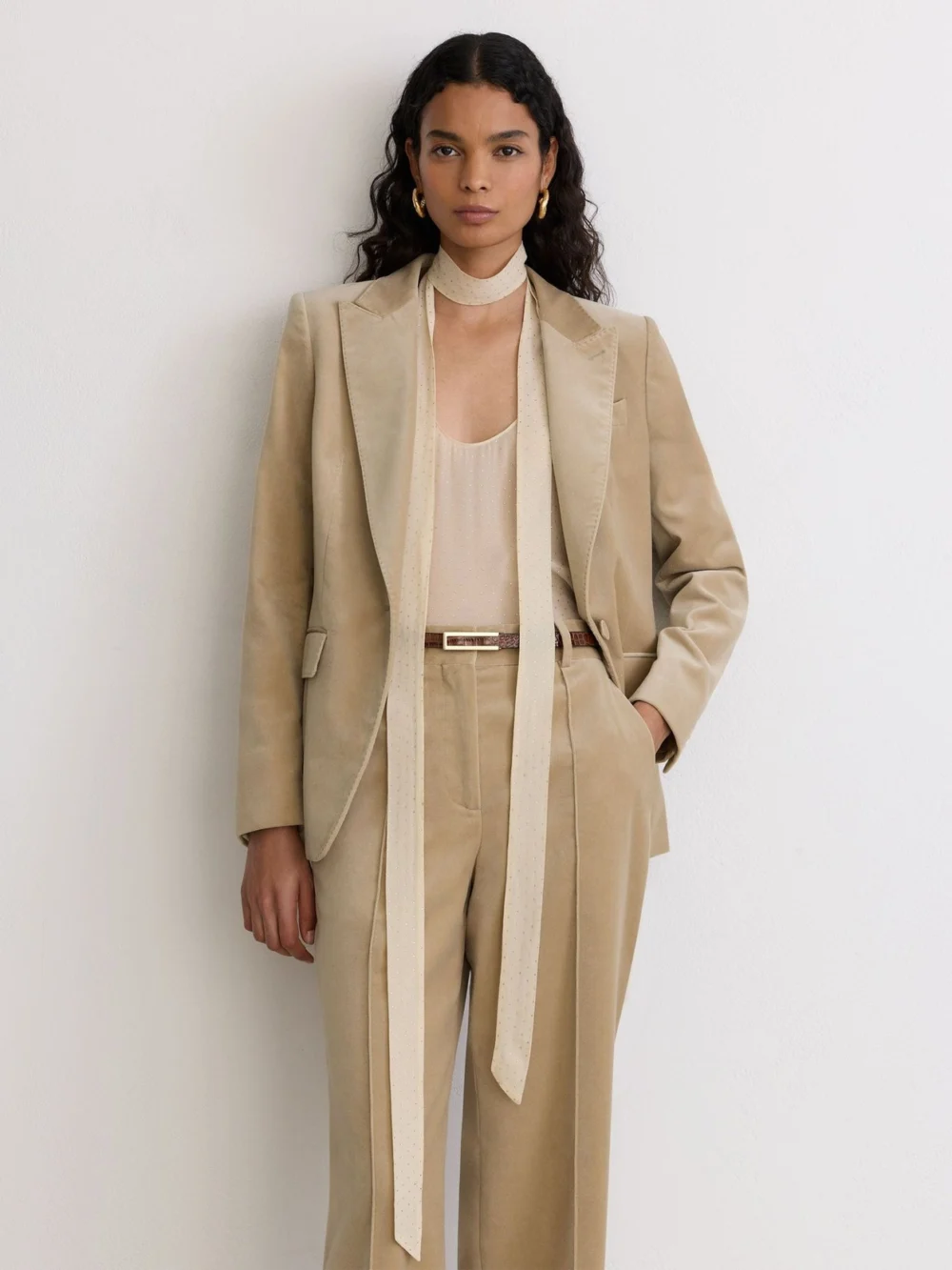 Reiss Blonde Neutral Velvet Flared Pintuck Suit Trousers, view 4