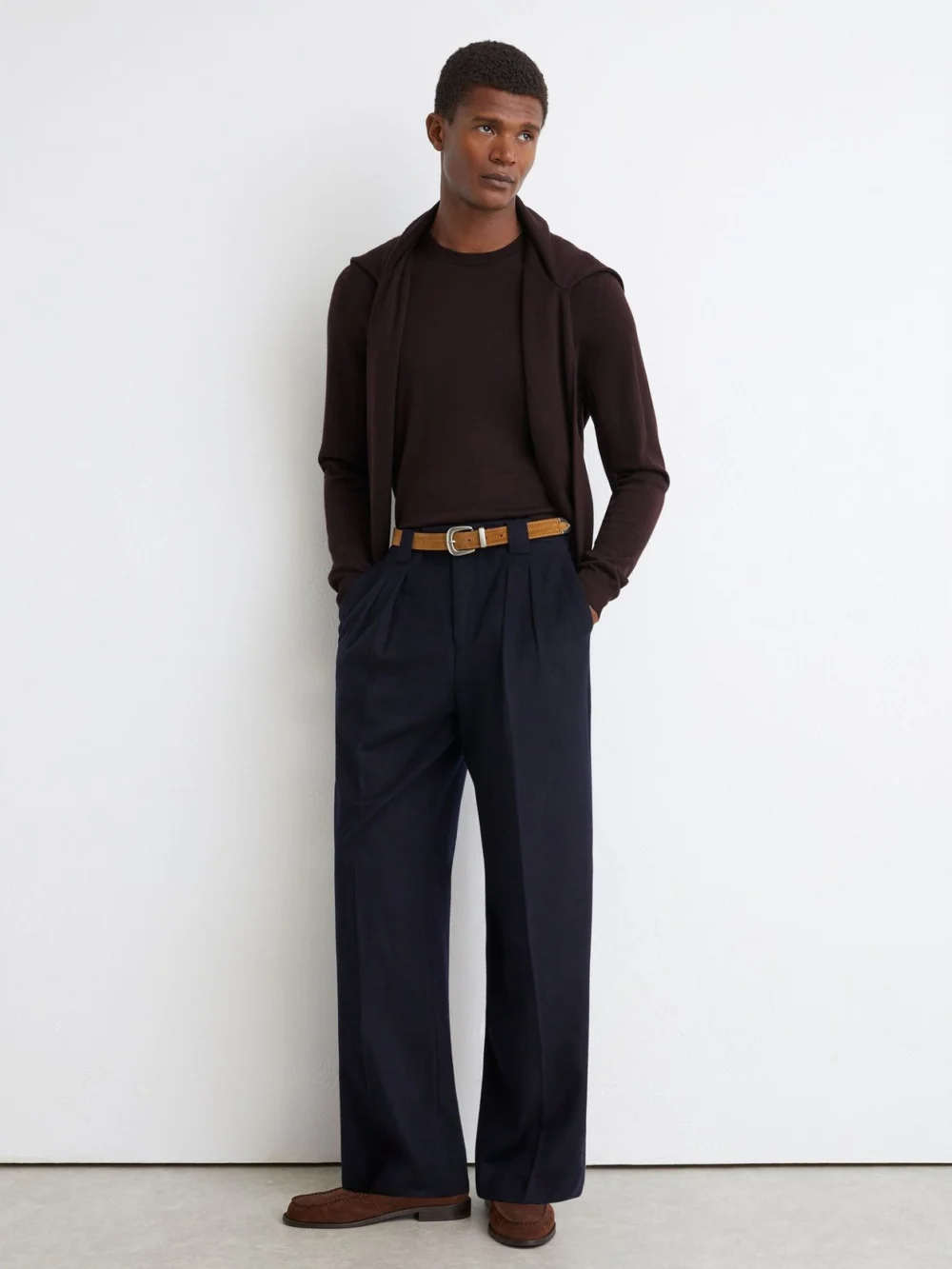 Reiss Bordeaux Merino Wool Crew-neck Jumper, view 4
