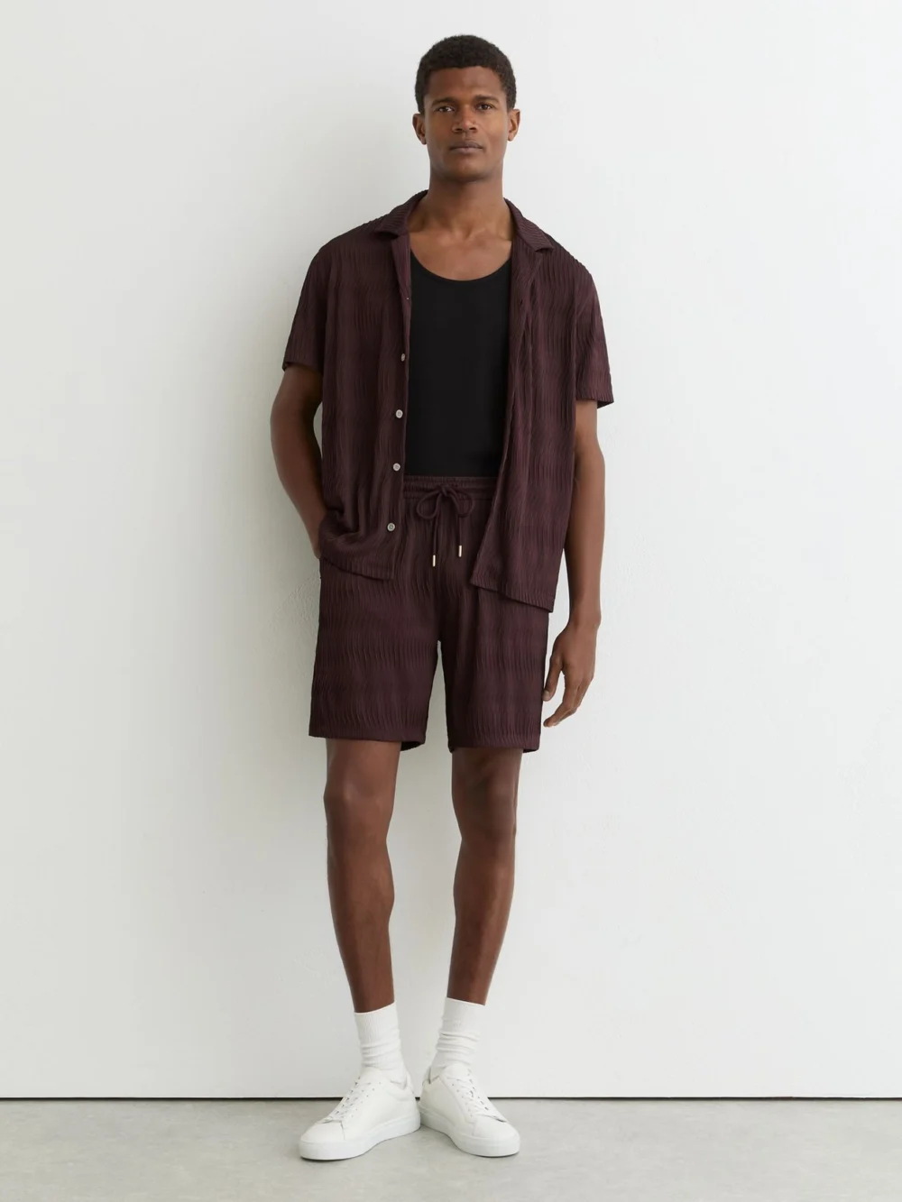 Reiss Bordeaux Textured-wave Drawstring Shorts