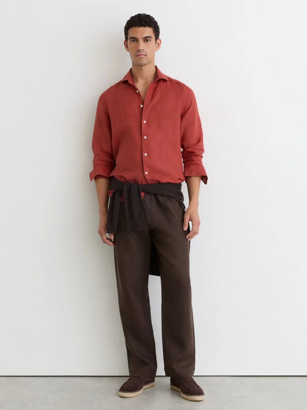 Reiss Brick Red Linen Cutaway-collar Regular-fit Shirt, view 3