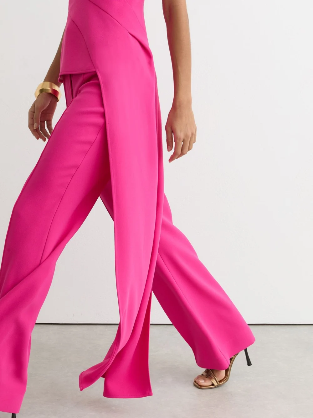 Reiss Bright Pink Strapless Drape-detail Structured Top, view 4