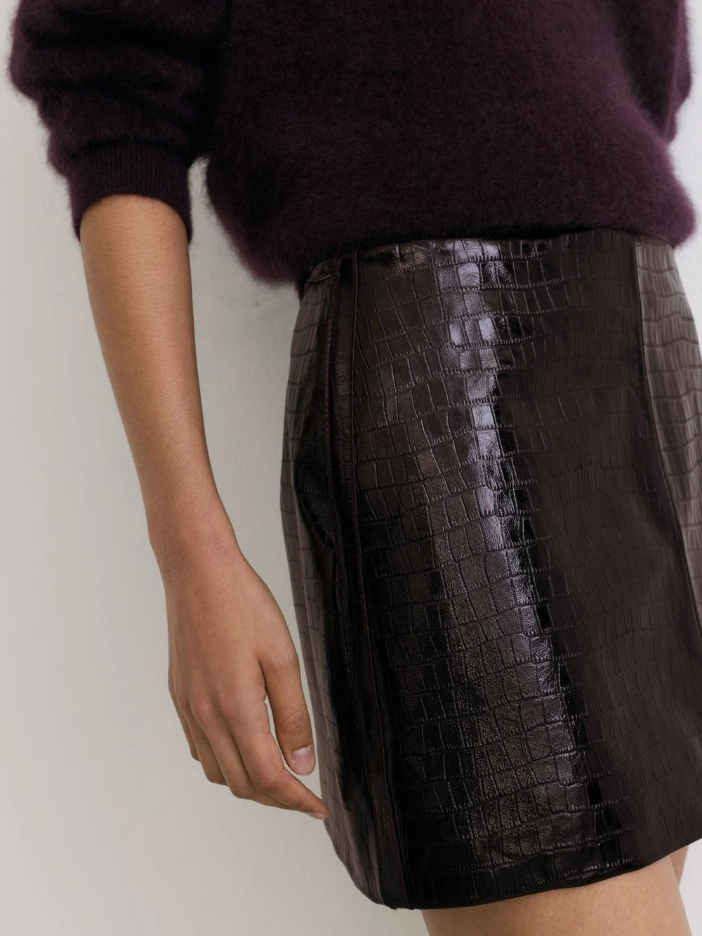 Reiss Burgundy Leather Crocodile-effect Mini Skirt, view 4