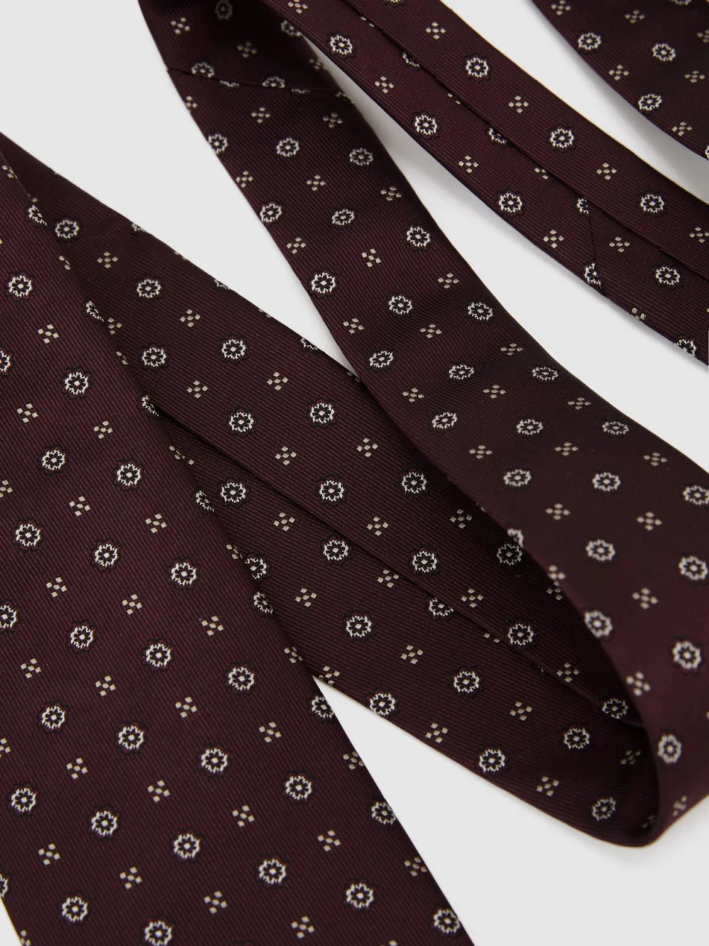 Reiss Burgundy Silk-blend Micro Floral Medallion Tie,, view 3