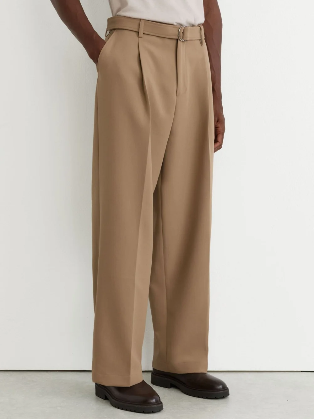 Reiss Camel Brown Relaxed-fit Belted Trousers, view 3