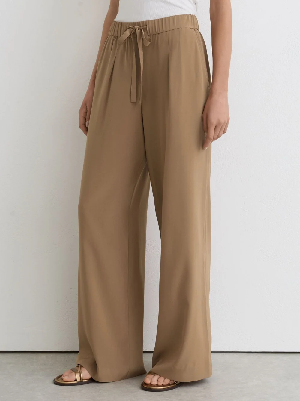 Reiss Camel Matte-silk Wide-leg Trousers, view 3