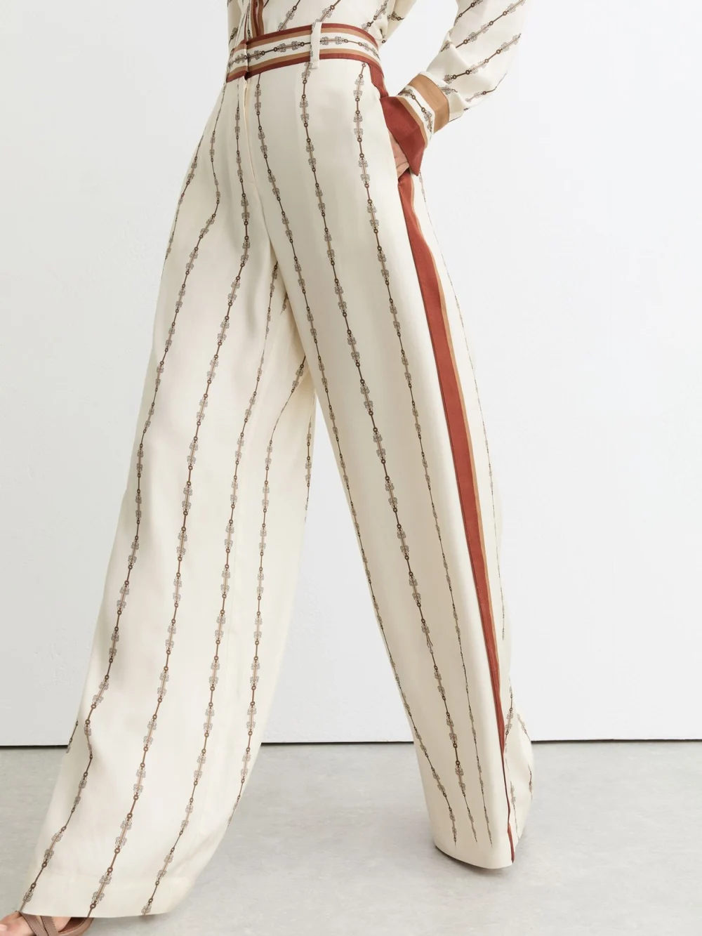 Reiss Chain-print Wide-leg Trousers, view 4