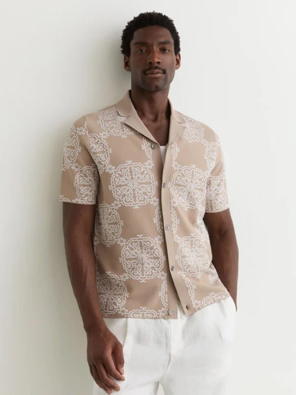 Reiss Champagne & White Jacquard Knit Cuban-collar Shirt