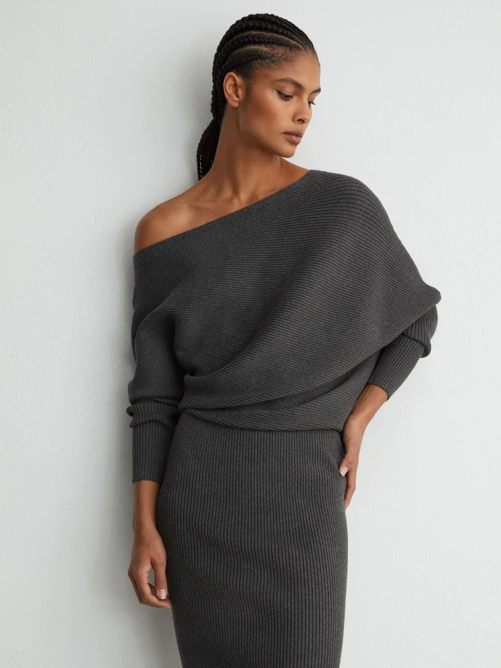 Reiss Charcoal Grey Off-the-shoulder Ribbed Midi Dress, view 4