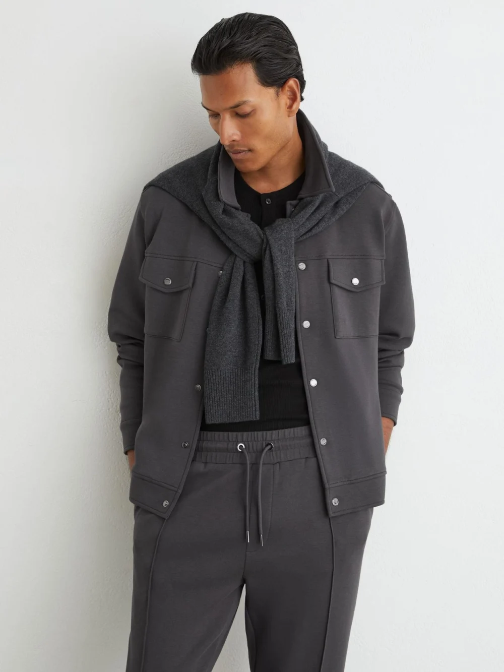 Reiss Charcoal Grey Sueded Interlock Jersey Cuffed Joggers, view 3
