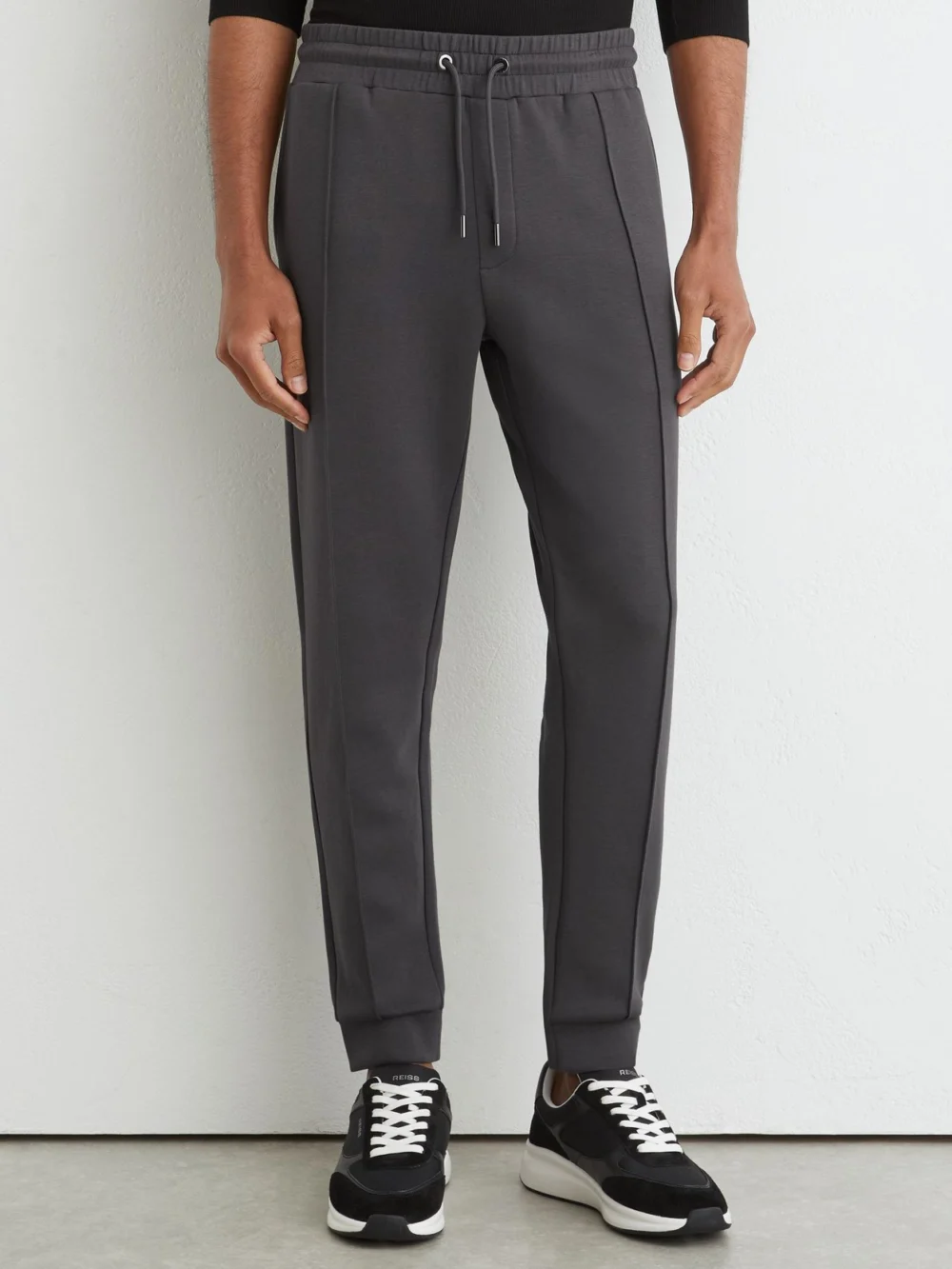 Reiss Charcoal Grey Sueded Interlock Jersey Cuffed Joggers, view 4