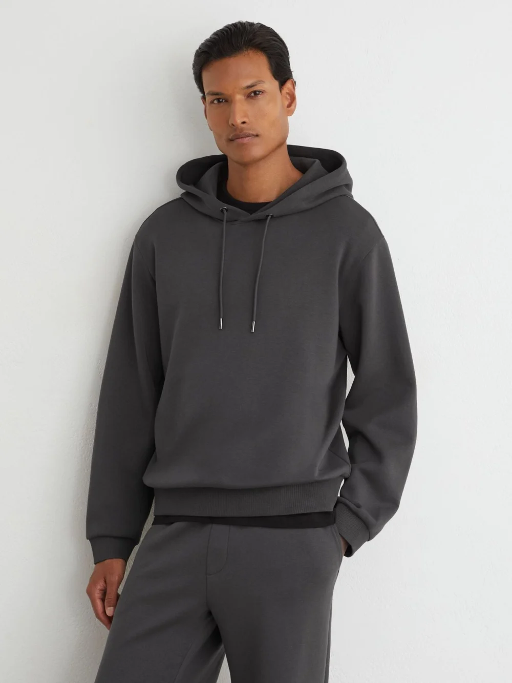 Reiss Charcoal Grey Sueded Interlock Jersey Relaxed-fit Hoodie, view 3