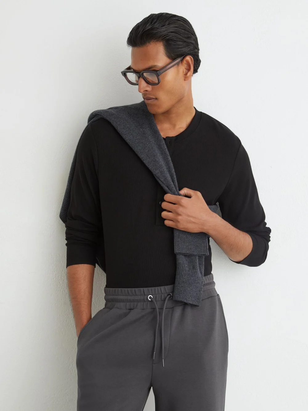 Reiss Charcoal Grey Sueded Interlock Jersey Relaxed-fit Joggers, view 4