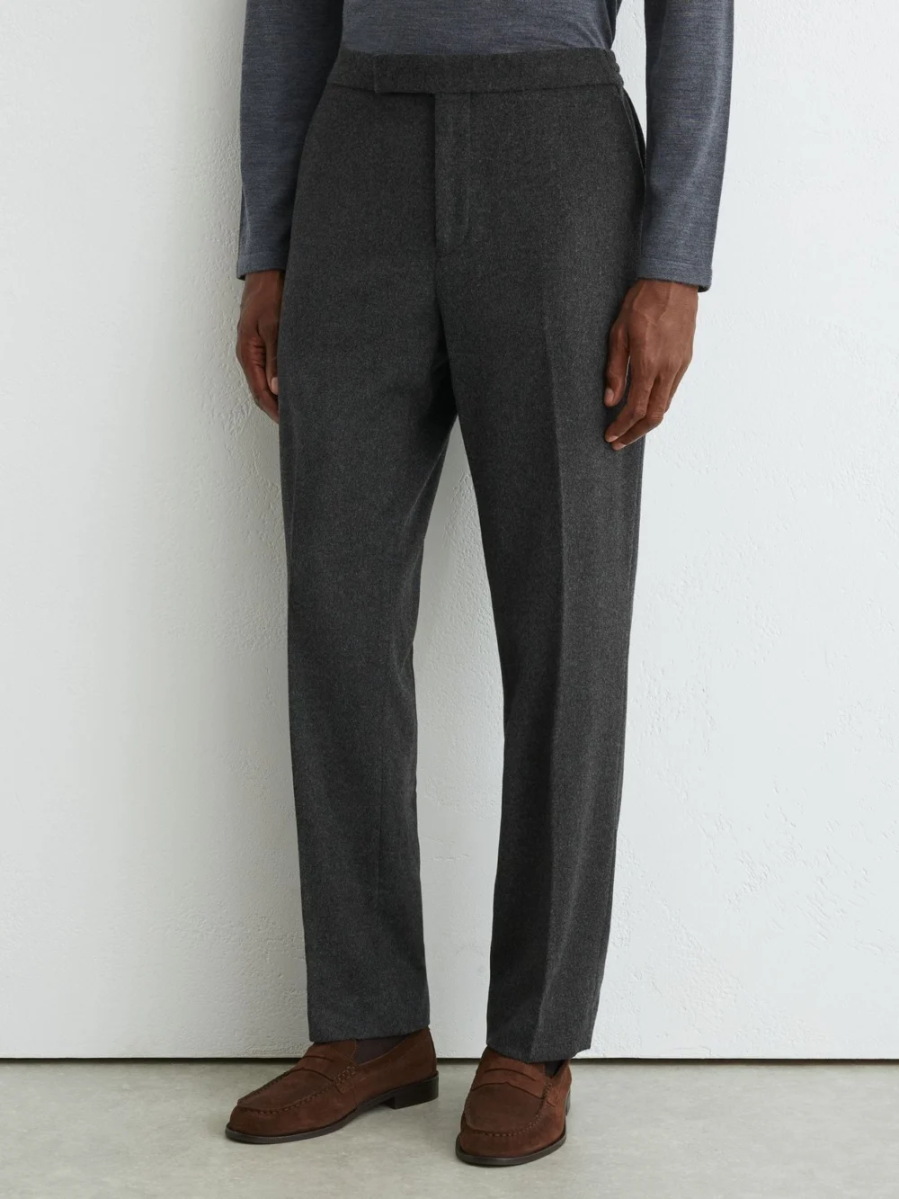 Reiss Charcoal Grey Wool-blend Flannel Tailored-fit Suit Trousers, view 3