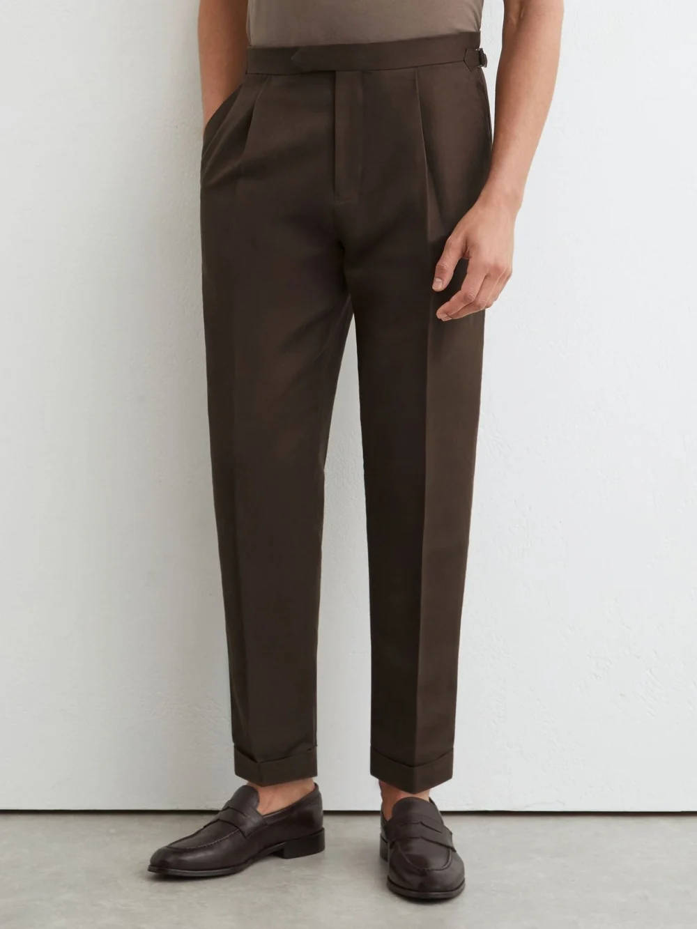 Reiss Chocolate Brown Linen-blend Side-adjuster Tapered Trousers, view 3