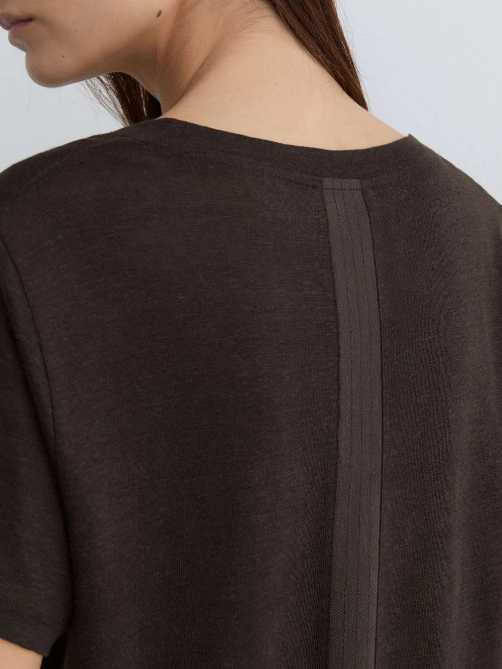 Reiss Chocolate Brown Linen V-neck T-shirt, view 3