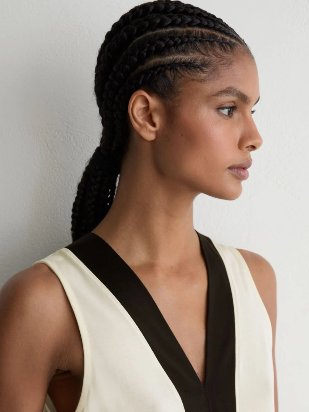 Reiss Colour-block V-neck Shell Top, view 3