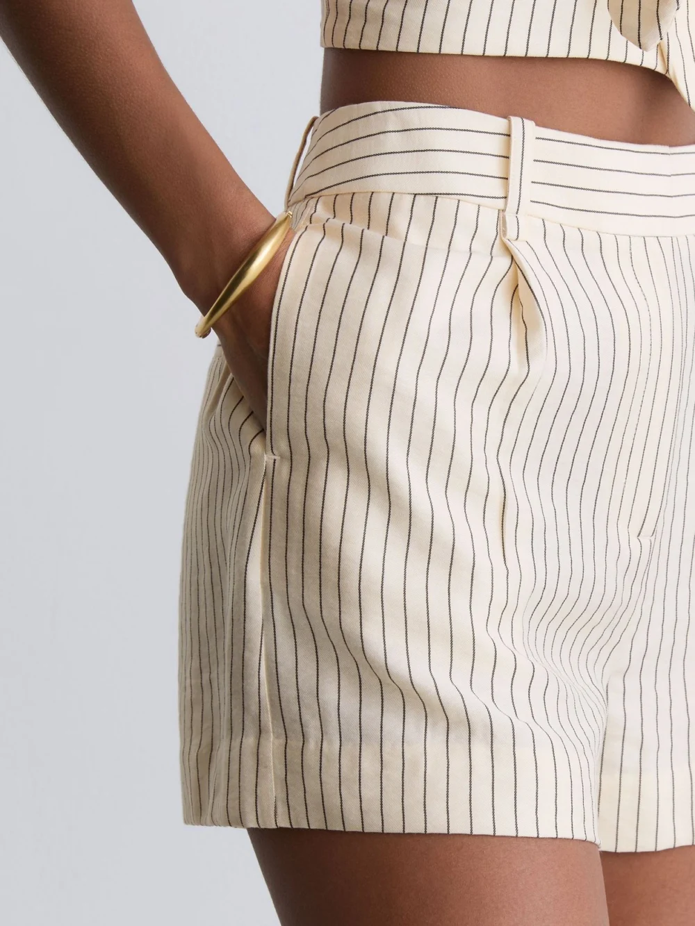Reiss Cream & Black Pinstripe Tailored Shorts, view 4