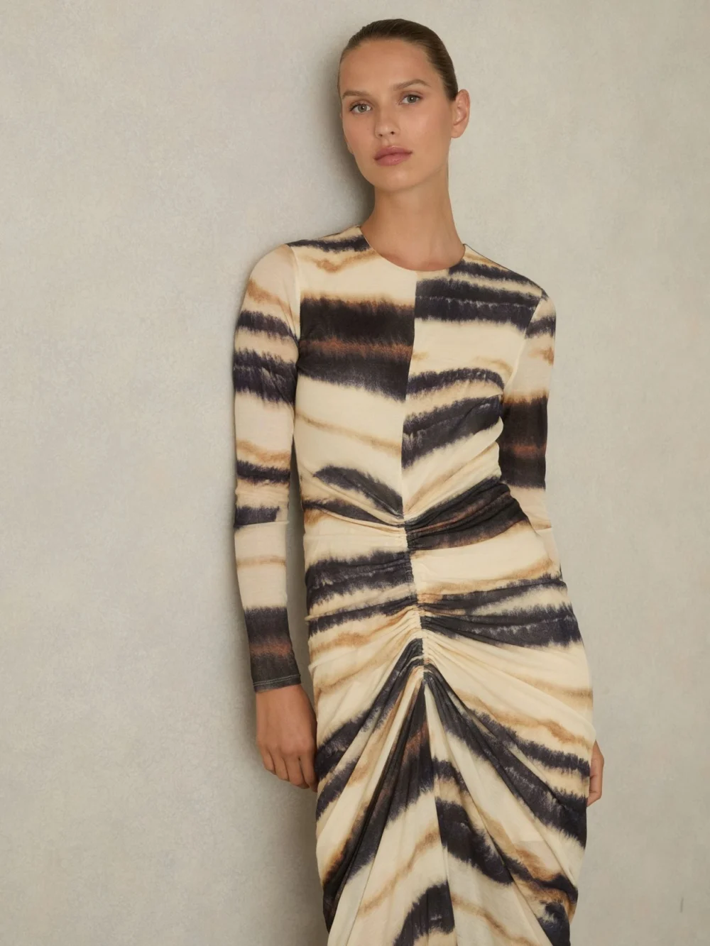 Reiss Cream & Navy Blue Abstract Print Jersey Ruched Dress, view 4