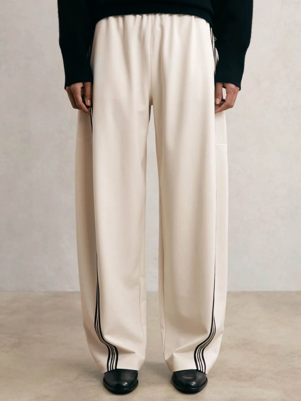 Reiss Cream Barrel-leg Side-stripe Trousers, view 3