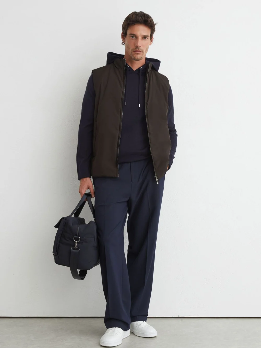 Reiss Dark Brown Technical Padded Zip-through Gilet, view 4