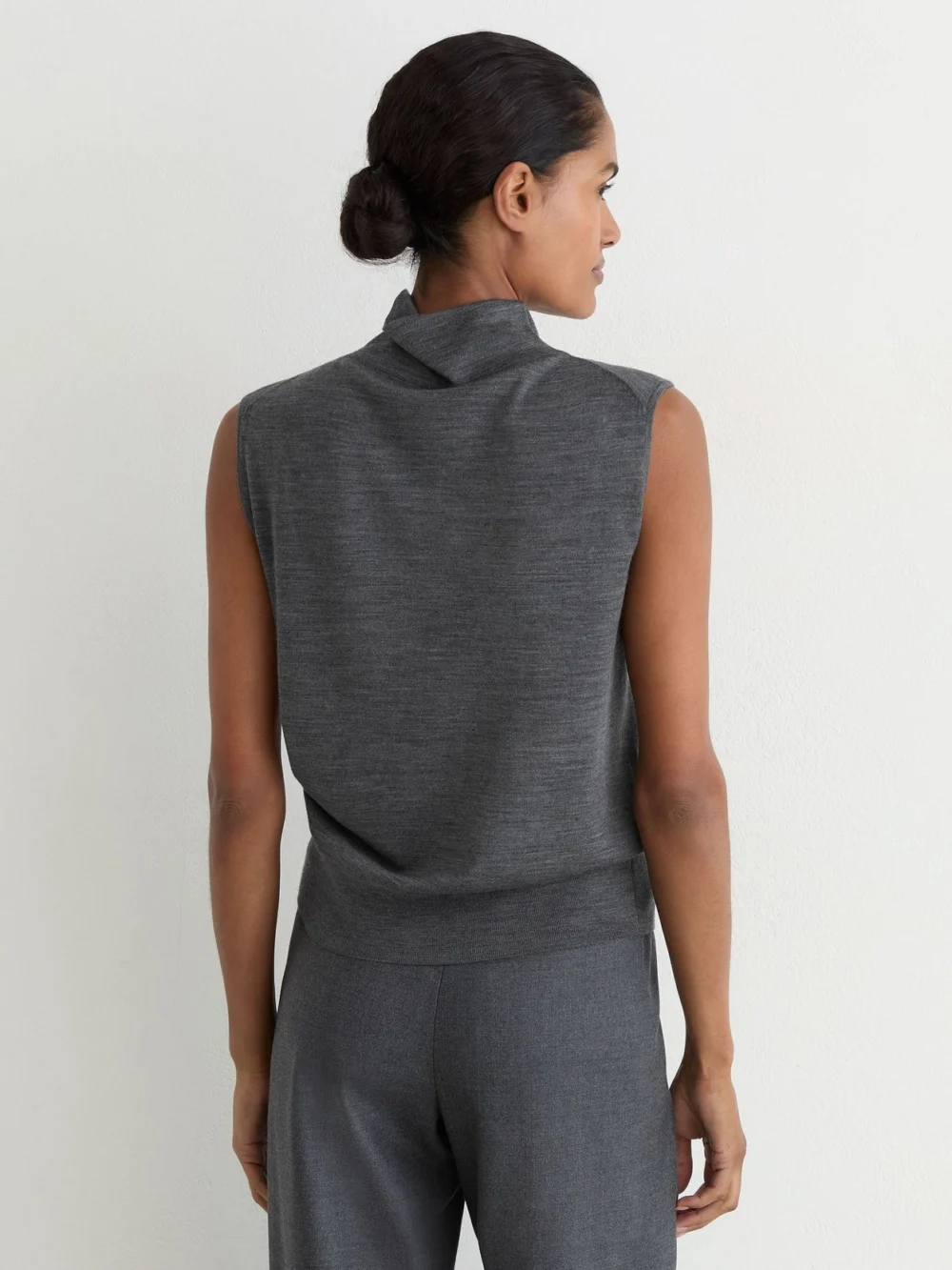 Reiss Dark Charcoal Grey Ultra-soft Merino Wool Funnel-neck Vest, view 4