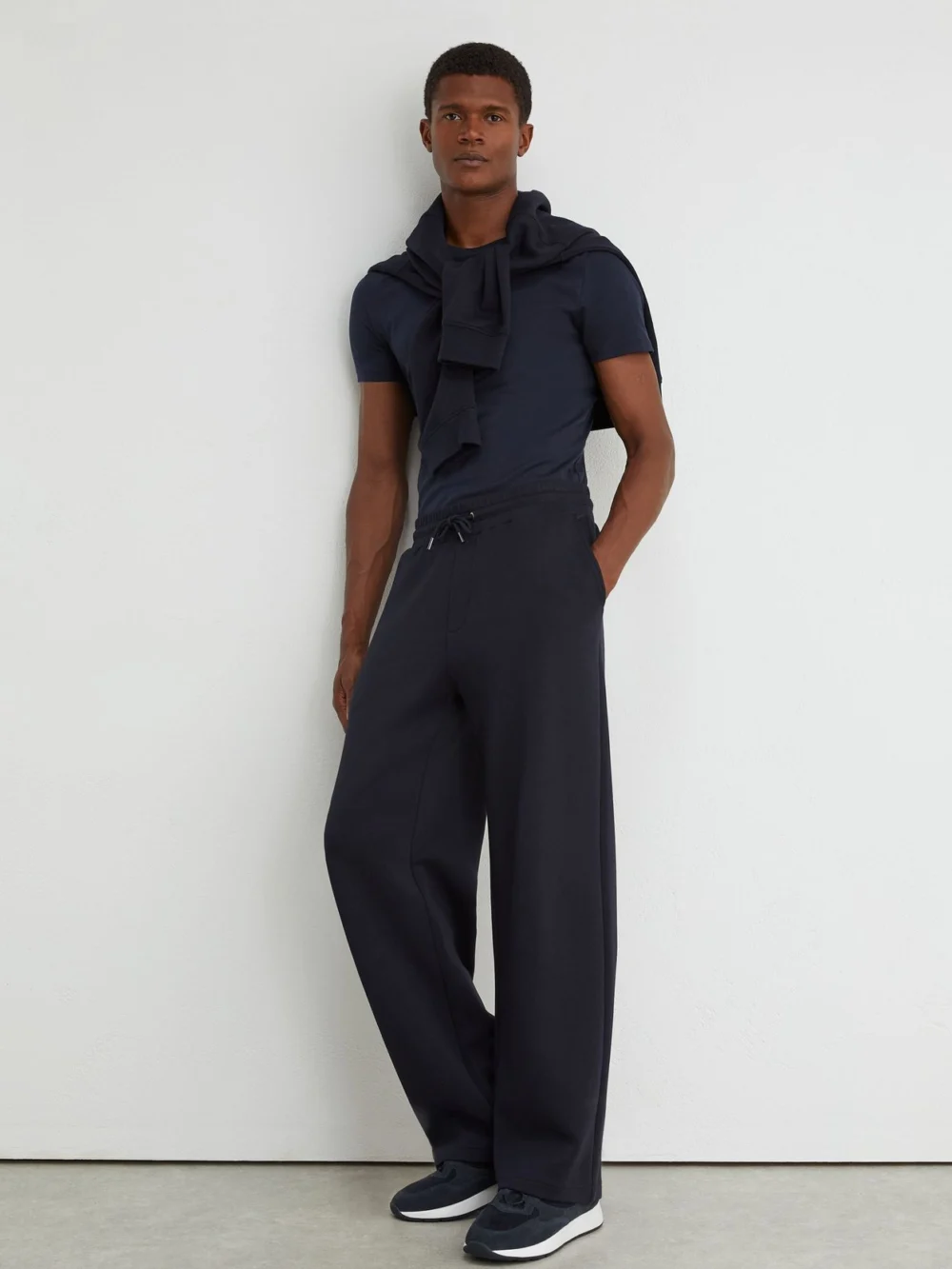 Reiss Dark Navy Bonded-leather Lightweight Runner Trainers, view 2