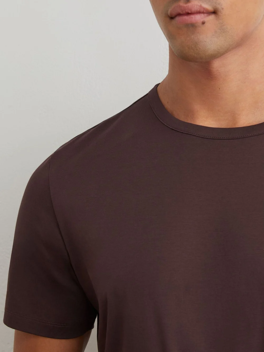 Reiss Dark Plum Air-water Cotton Tailored-fit T-shirt, view 4