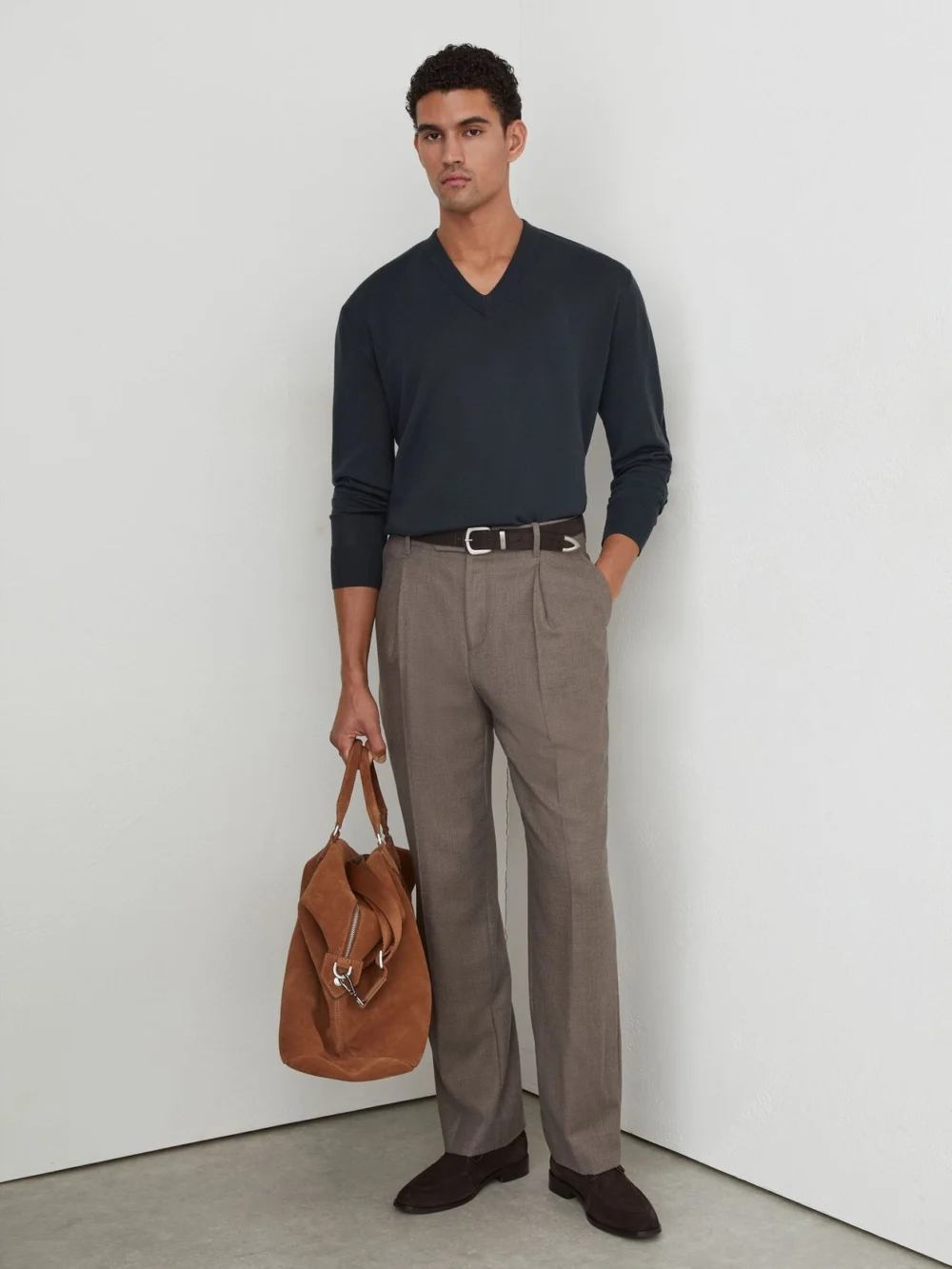 Reiss Earlsfield Men's Vulcan Grey Merino Wool V-neck Jumper, view 3