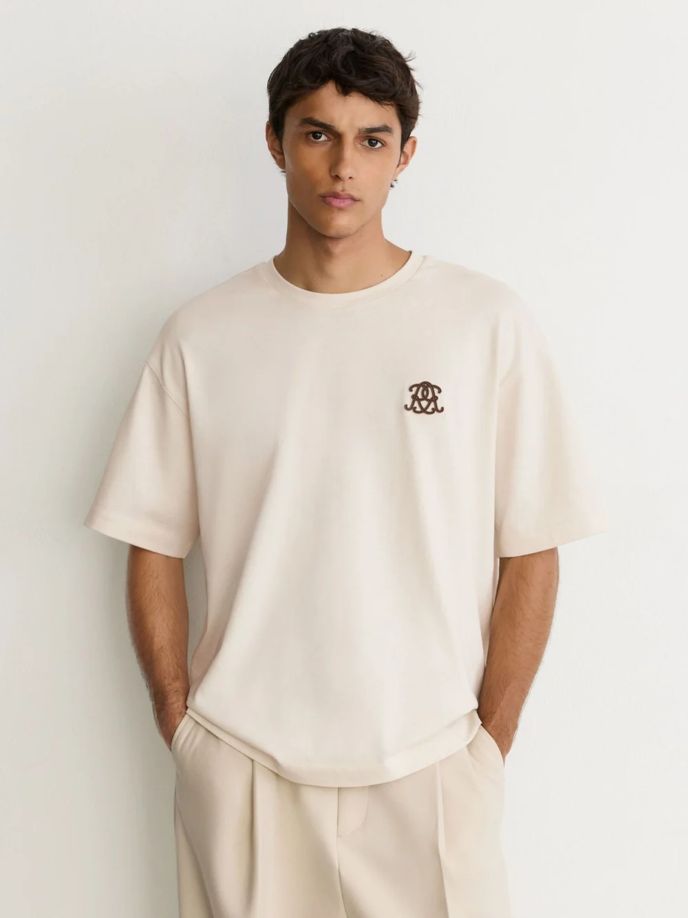 Reiss Ecru Monogram Motif Cotton Relaxed-fit T-shirt, view 3
