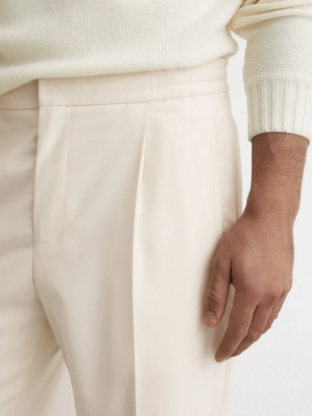 Reiss Ecru Relaxed Drawstring Trousers with Turn-ups, view 3
