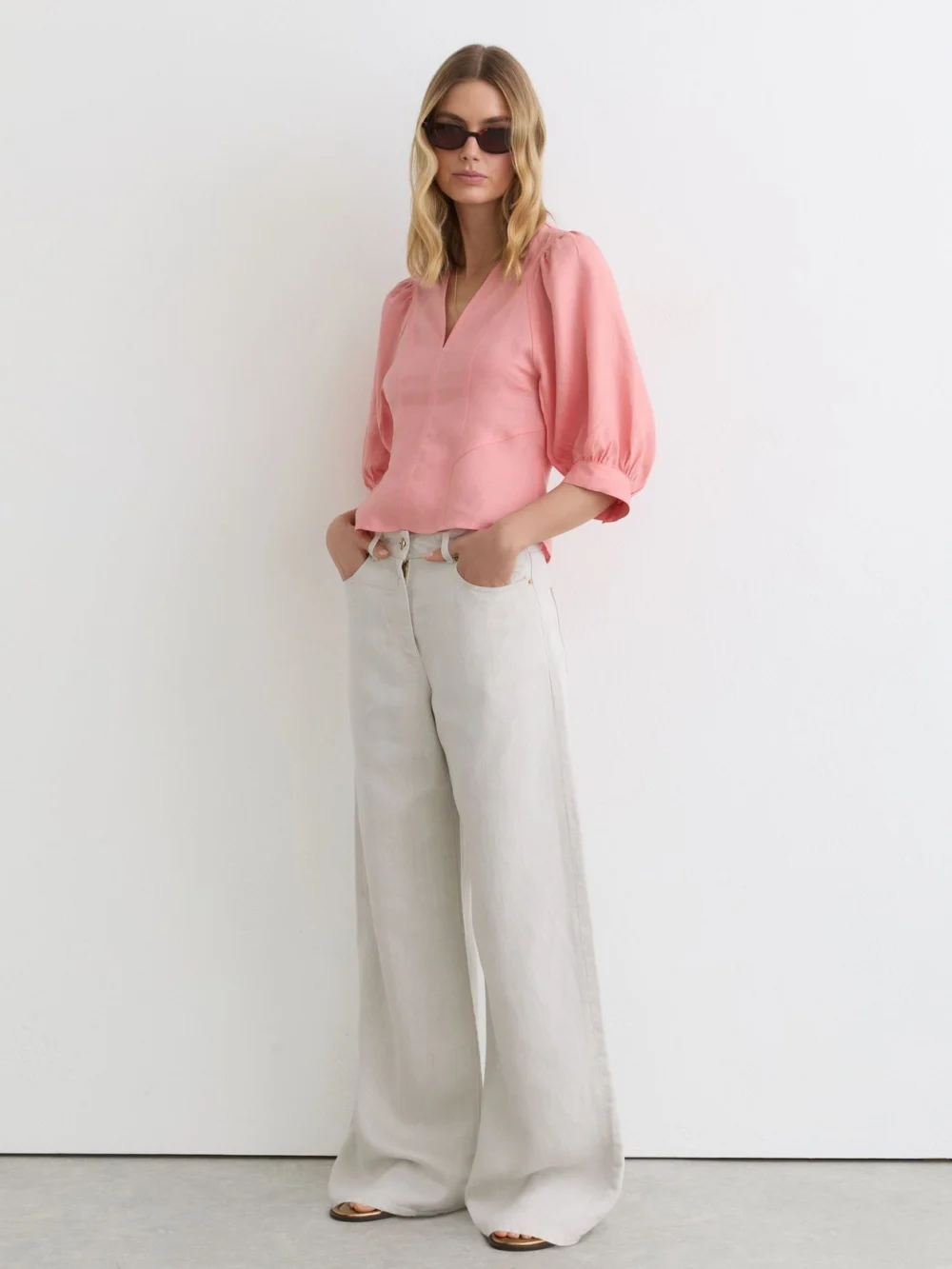 Reiss Evie Women's Coral Pink Linen Balloon-sleeve Top, view 4