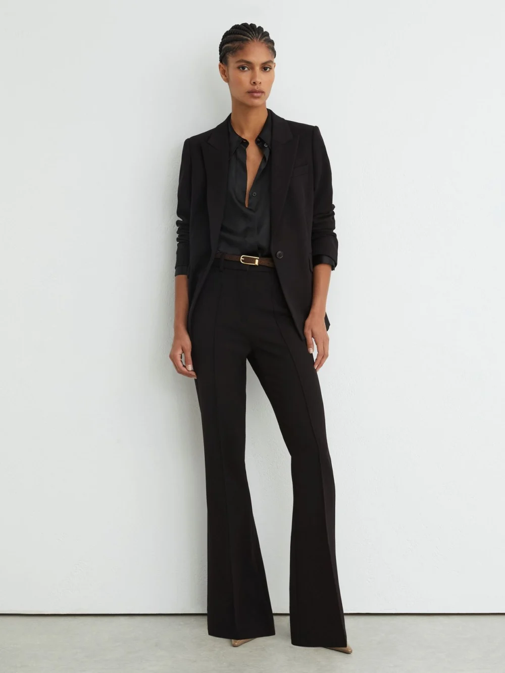 Reiss Gabi Black Flared Suit Trousers, 12 in camel/black