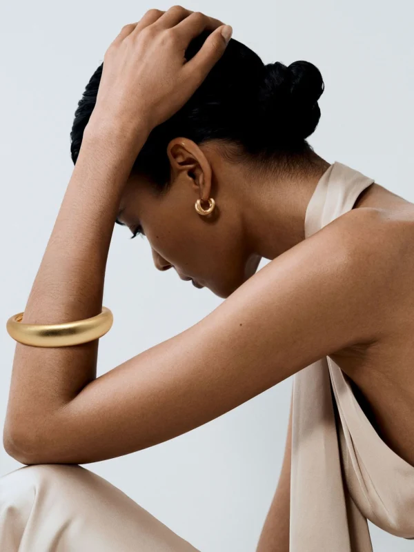 Reiss Gold Tone Smooth Curve Chain-back Bangle,