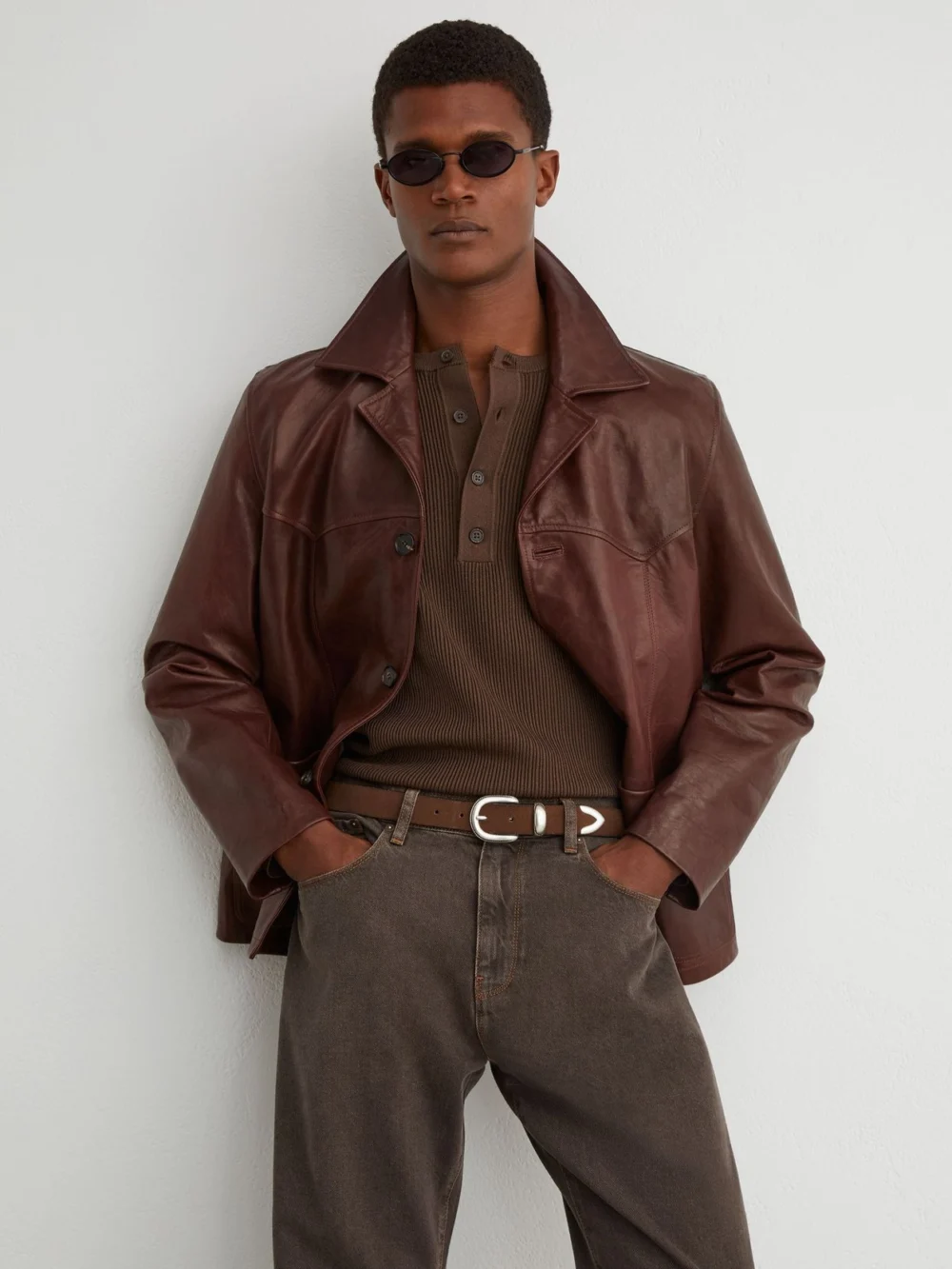 Reiss Grape Brown Yarn-dyed Relaxed Straight-leg Jeans, view 3