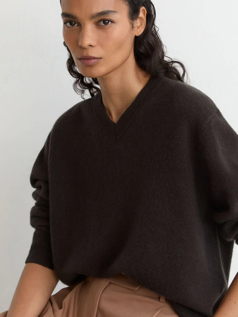 Reiss Grape Burgundy Cashmere V-neck Jumper