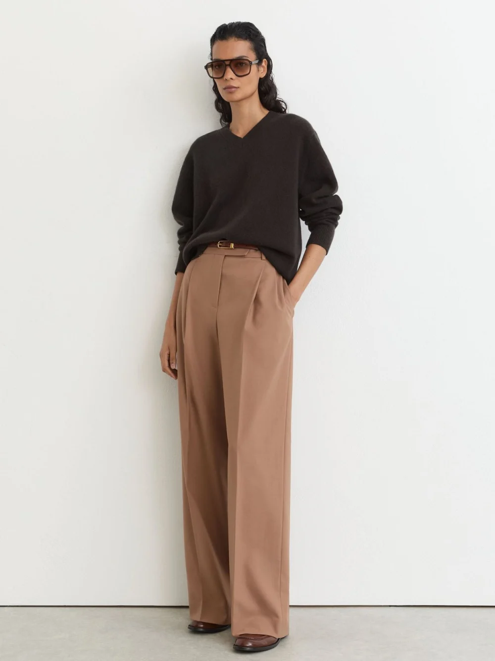 Reiss Grape Burgundy Cashmere V-neck Jumper, view 3