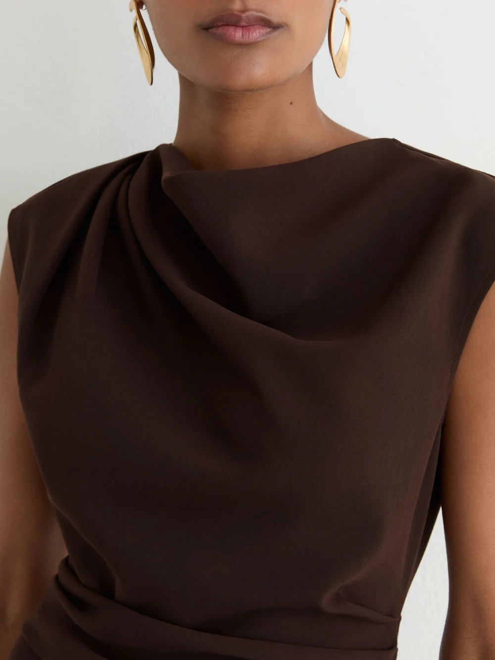 Reiss Grape Burgundy Gathered-detail Draped Midi Dress, view 3