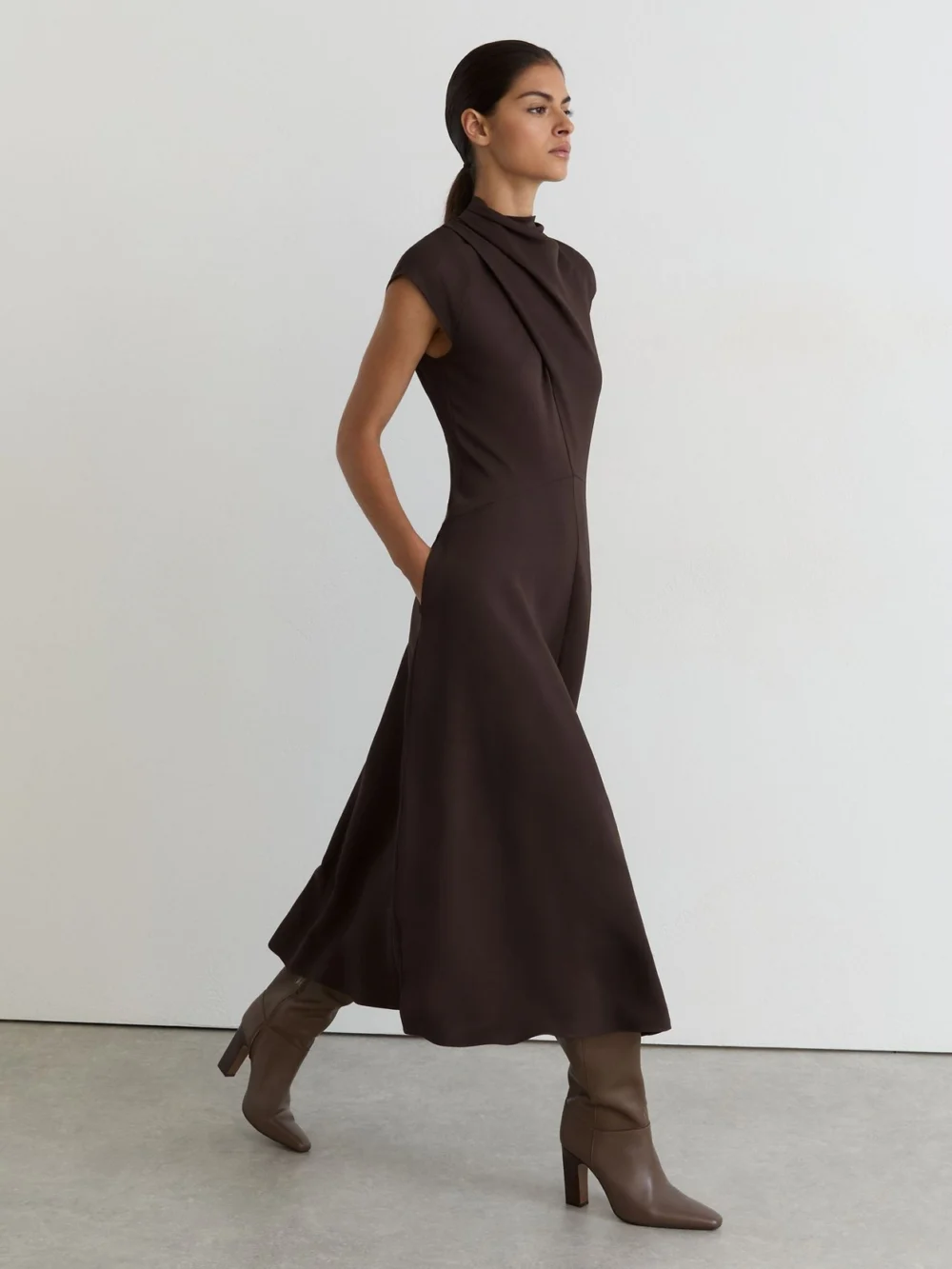 Reiss Grape Burgundy Petite High-neck Pleat-detail Midi Dress