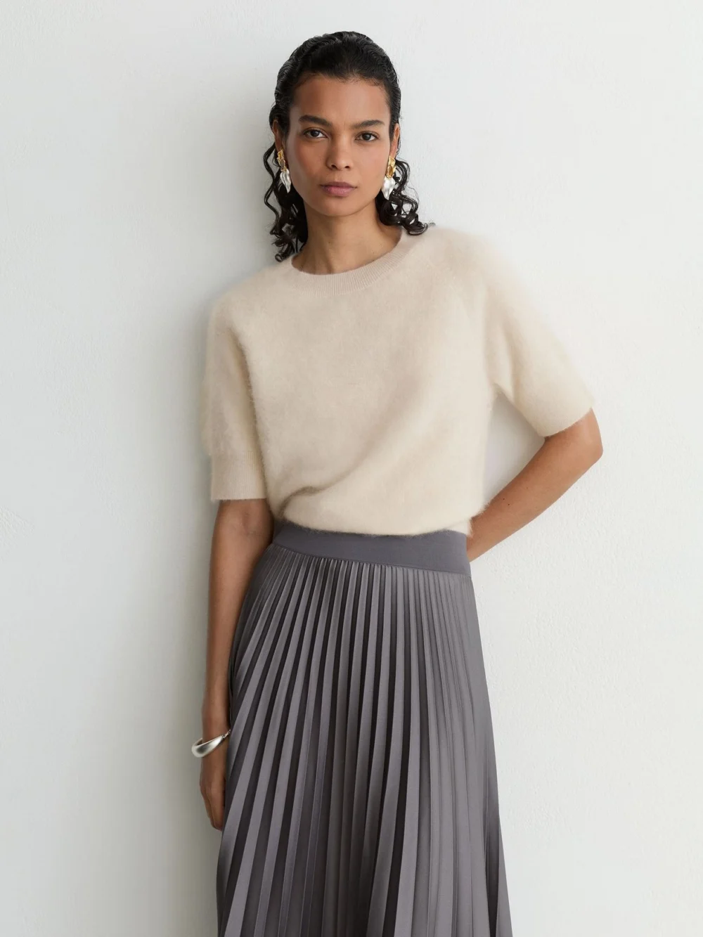 Reiss Grey Cashmere Short-sleeve Top, view 3