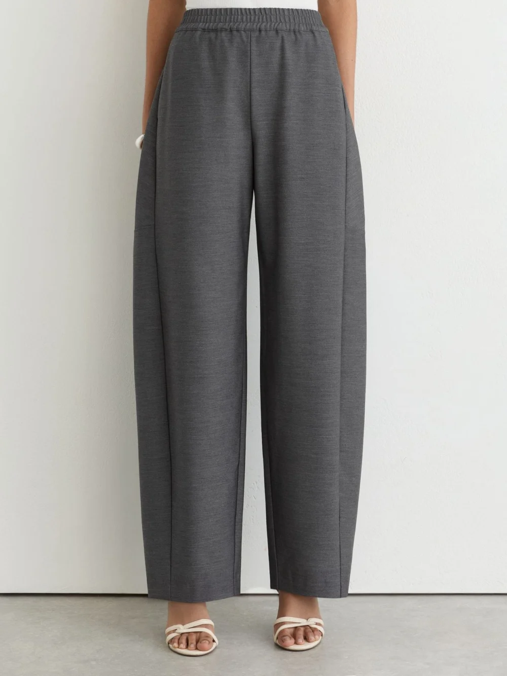 Reiss Grey Elasticated-waist Barrel-leg Trousers, view 3