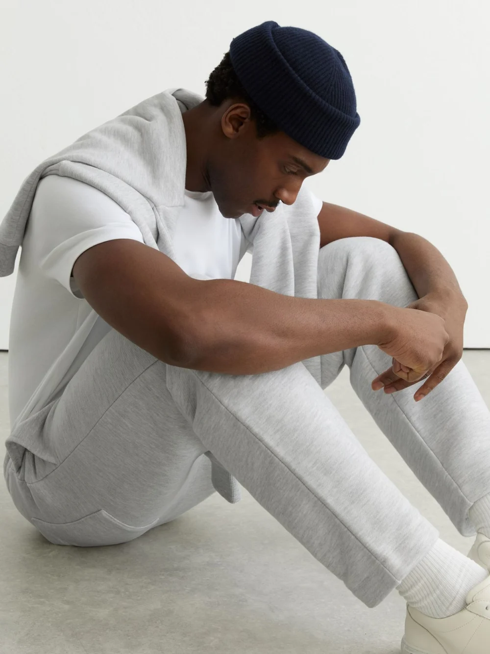 Reiss Grey Melange Cotton Heavyweight Straight-leg Joggers, view 4