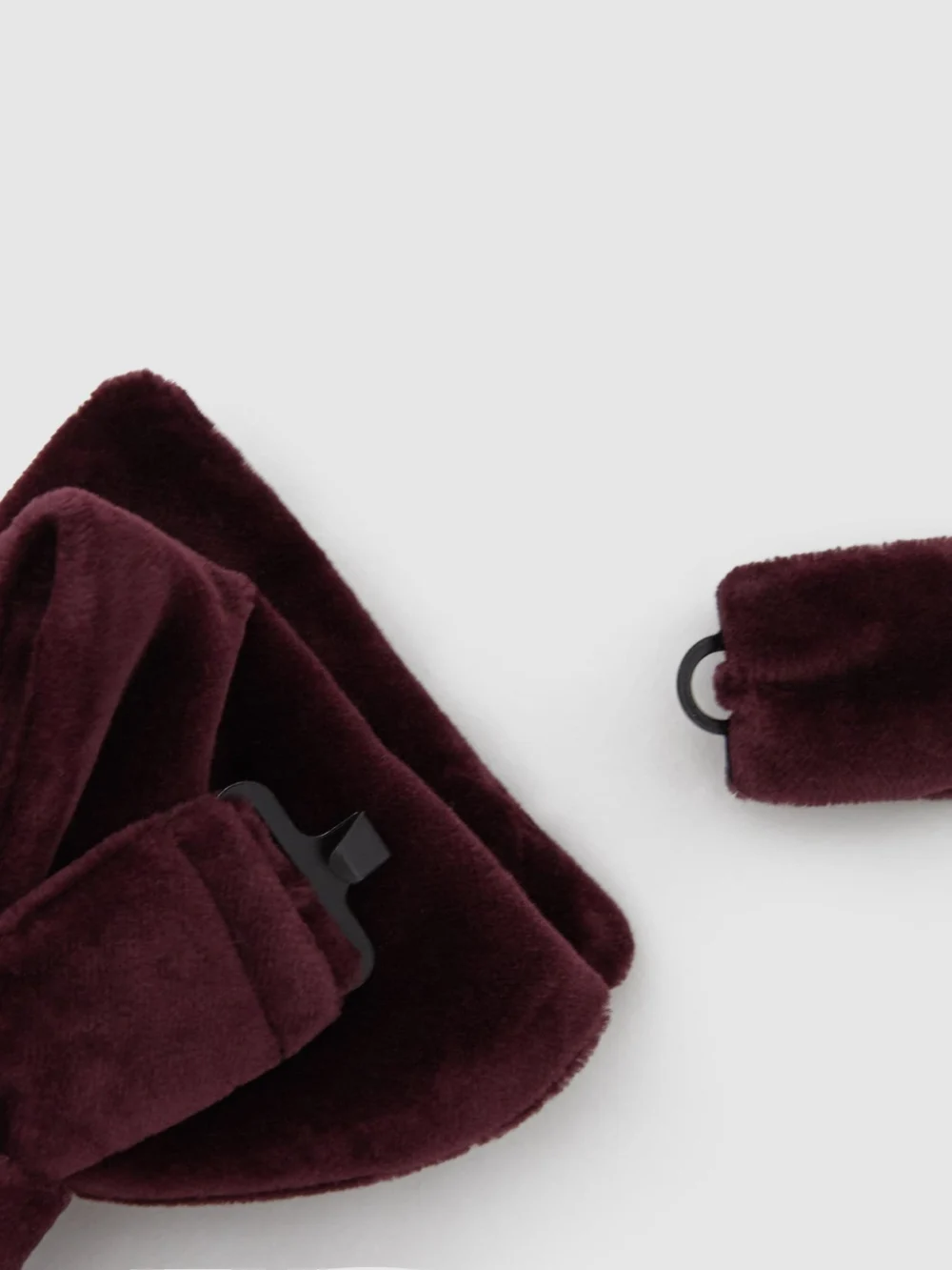 Reiss Hike Bordeaux Velvet Bow Tie, One Size, view 3