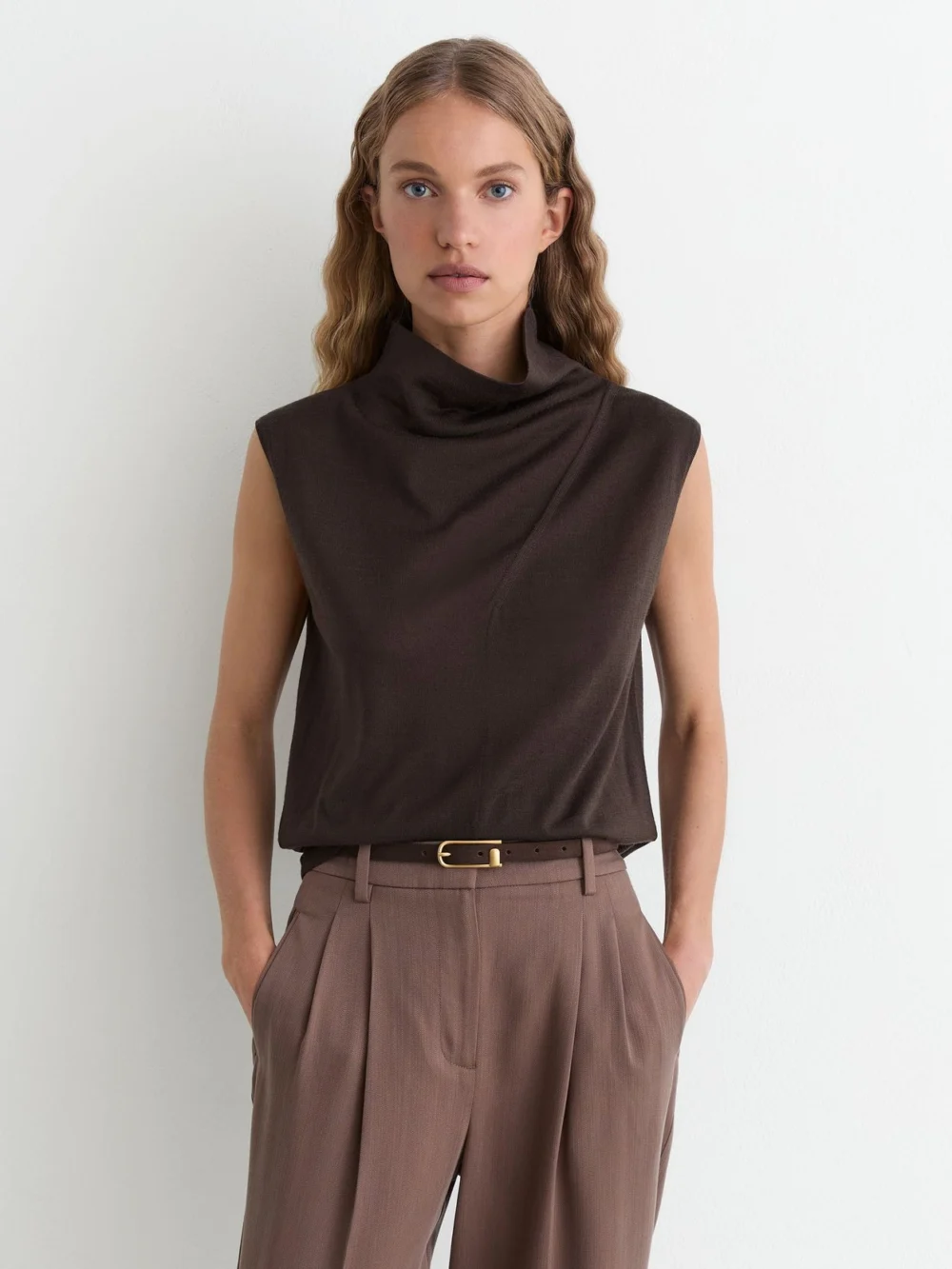 Reiss Honey Chocolate Brown Ultra-soft Merino Wool Funnel-neck Vest, XL, view 4