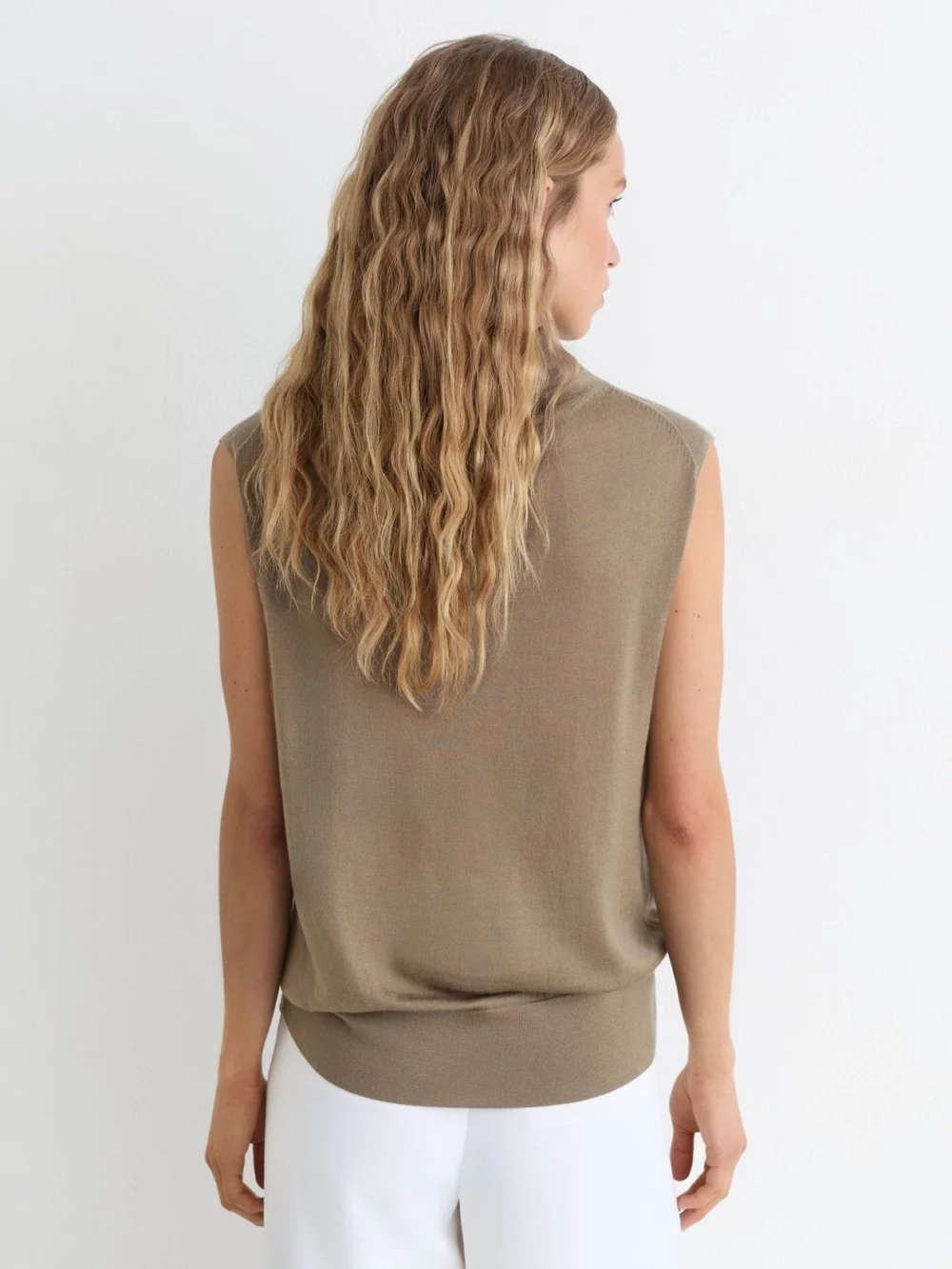 Reiss Honey Khaki Green Ultra-soft Merino Wool Funnel-neck Vest, view 4